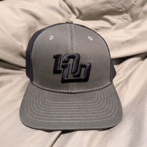 NWOT 1010 Disc Golf Trucker Hat